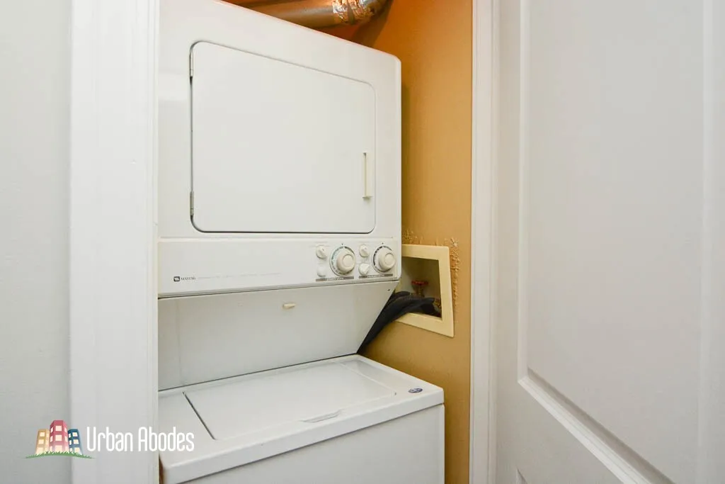 744 W Addison St, ,  60613, USA 60613-unit#1E-Chicago-IL