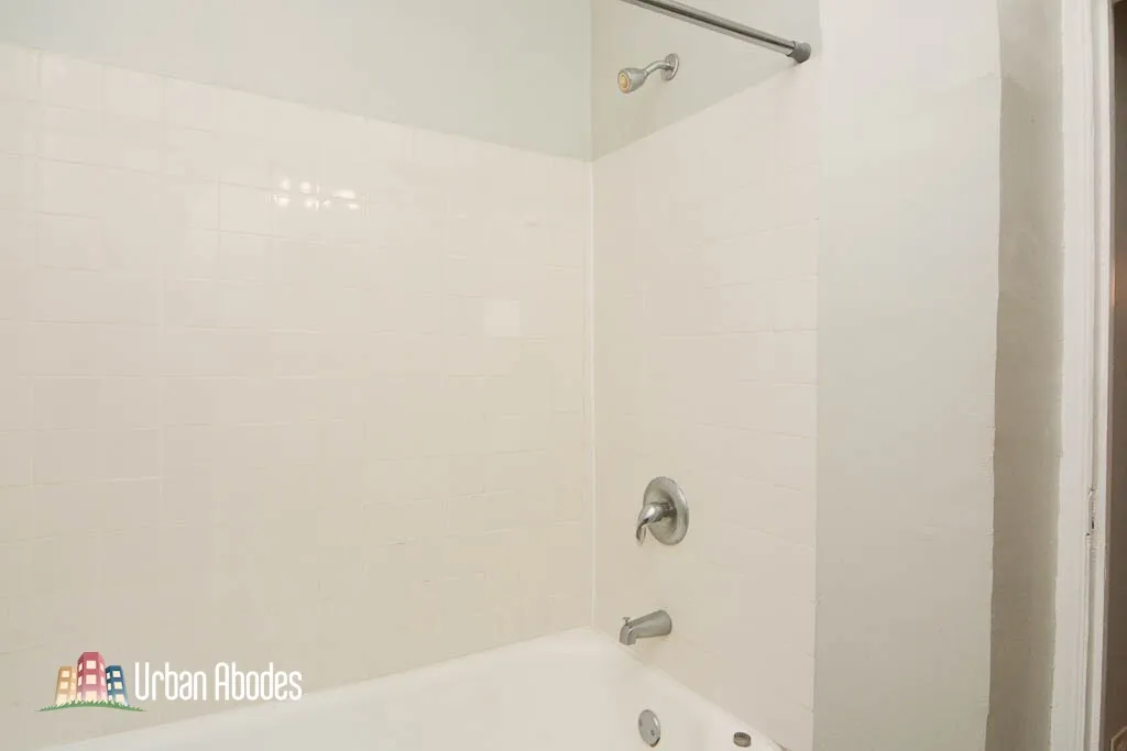 3831 N Fremont St, ,  60613, USA 60613-unit#305-Chicago-IL