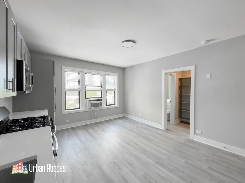 373 Hazel Ave, ,  60022, USA 60022-unit#7D-Glencoe-IL