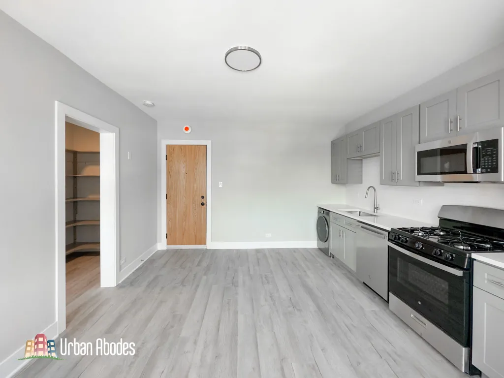 373 Hazel Ave, ,  60022, USA 60022-unit#7D-Glencoe-IL