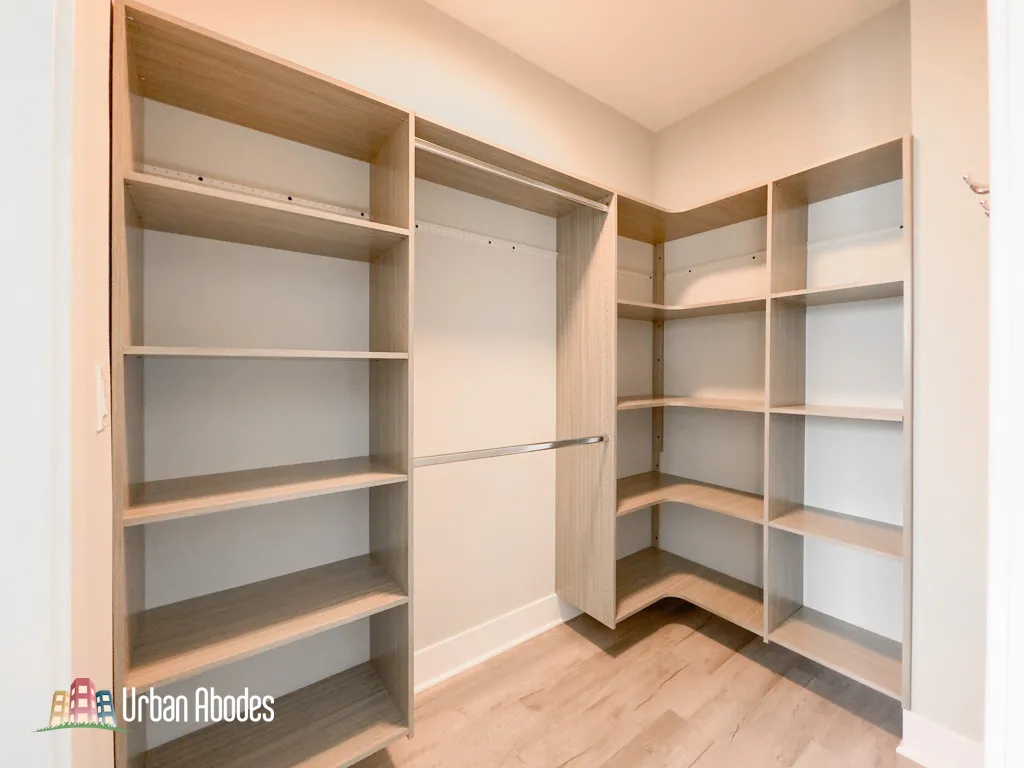 373 Hazel Ave, ,  60022, USA 60022-unit#7D-Glencoe-IL
