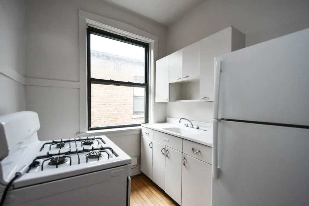 1031 Dempster St, Evanston,  60201, USA 60201-unit#3E-Chicago-IL