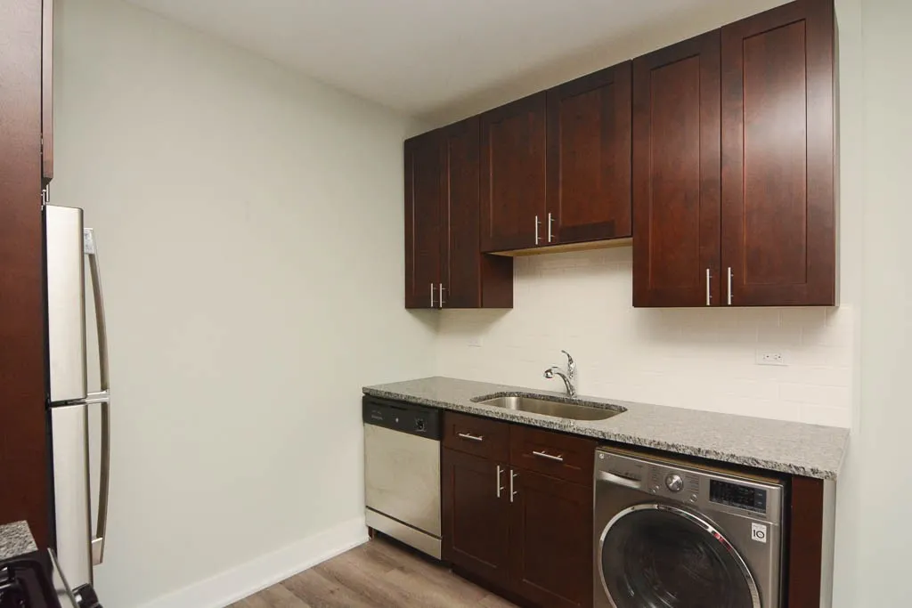 725 St Johns Ave, Highland Park,  60035, USA 60035-unit#15-Chicago-IL