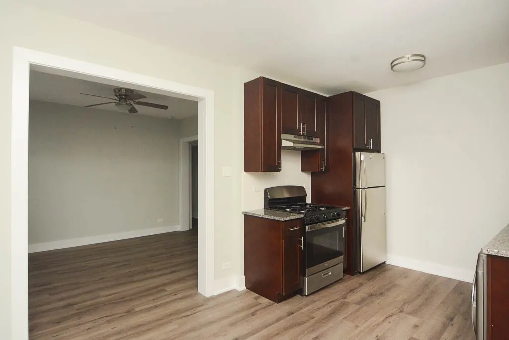 725 St Johns Ave, Highland Park,  60035, USA 60035-unit#15-Chicago-IL