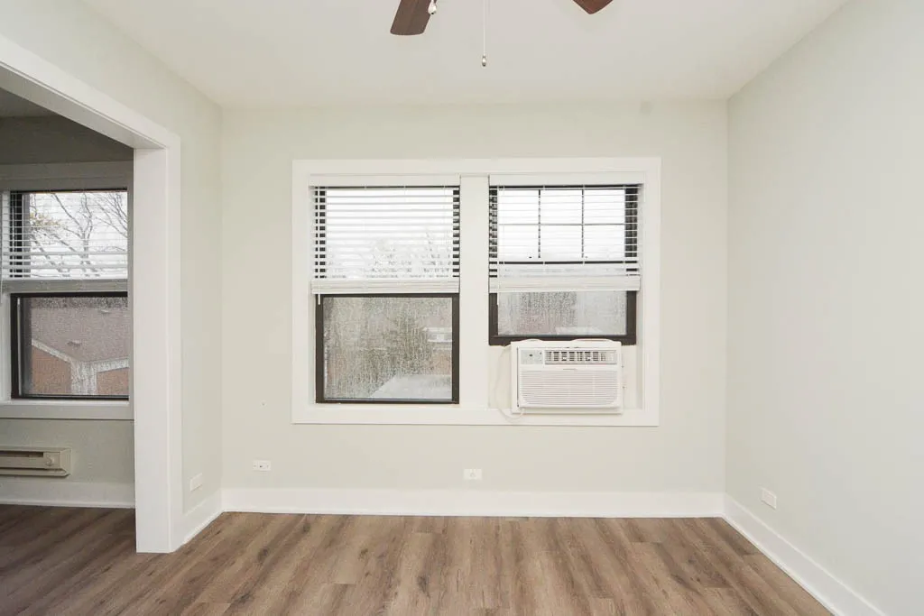 725 St Johns Ave, Highland Park,  60035, USA 60035-unit#15-Chicago-IL