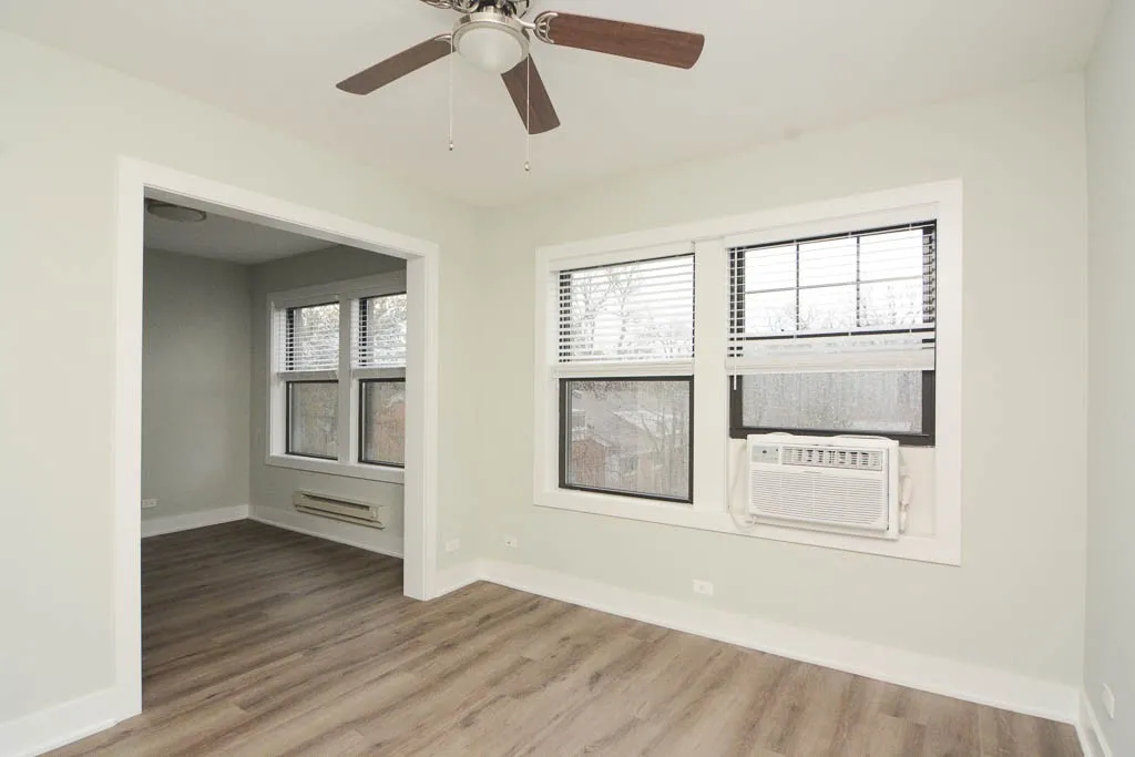 725 St Johns Ave, Highland Park,  60035, USA 60035-unit#15-Chicago-IL