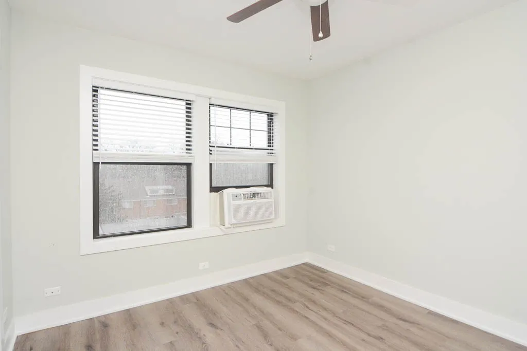 725 St Johns Ave, Highland Park,  60035, USA 60035-unit#15-Chicago-IL