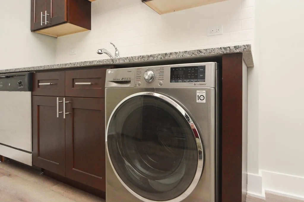 725 St Johns Ave, Highland Park,  60035, USA 60035-unit#15-Chicago-IL