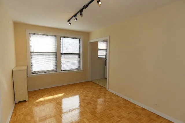 739 W Belmont Ave, ,  60657, USA 60657-unit#311-Chicago-IL