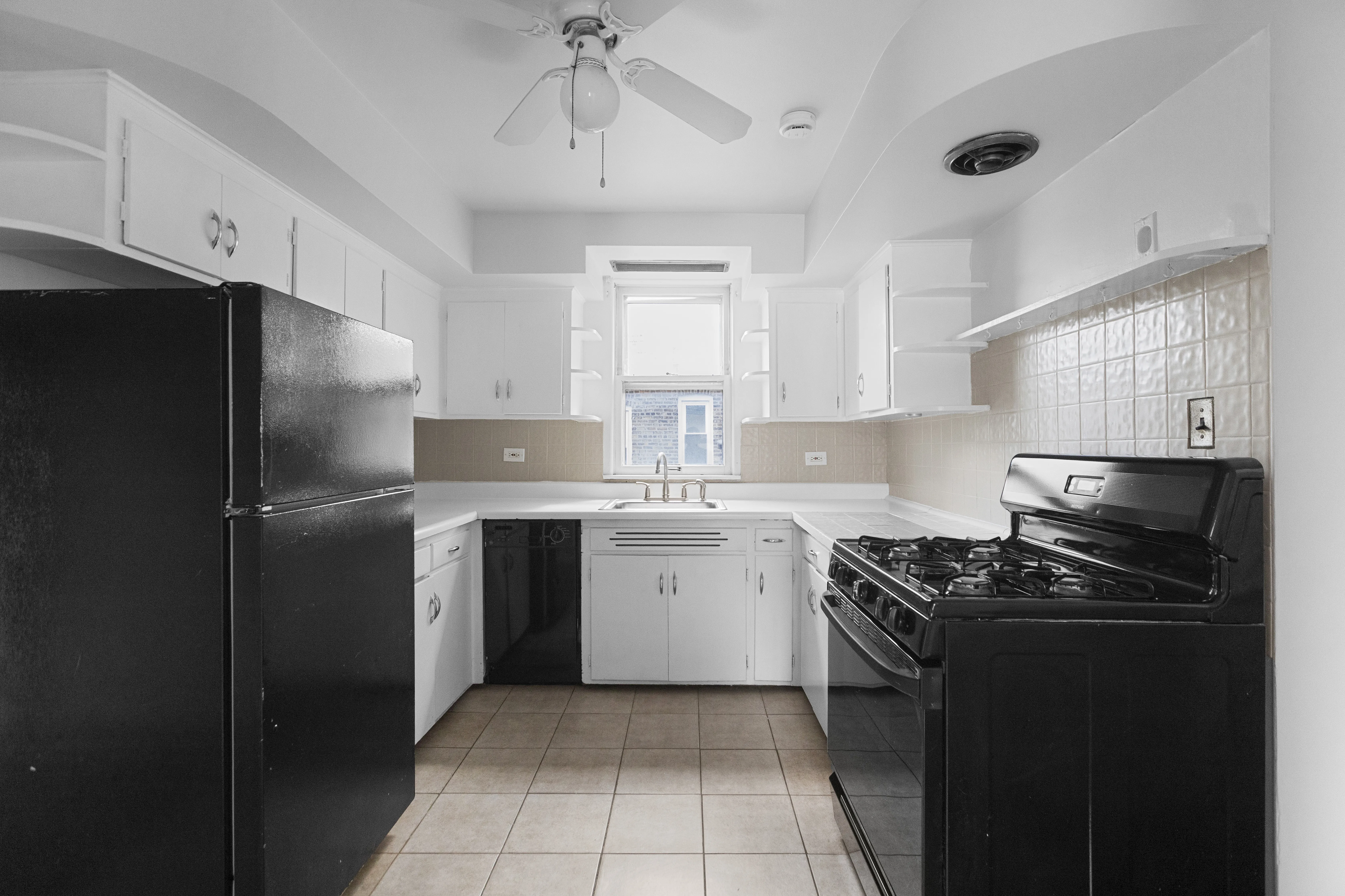 1456 W Irving Park Rd, , 60613, USA 60613-unit#3-Chicago-IL