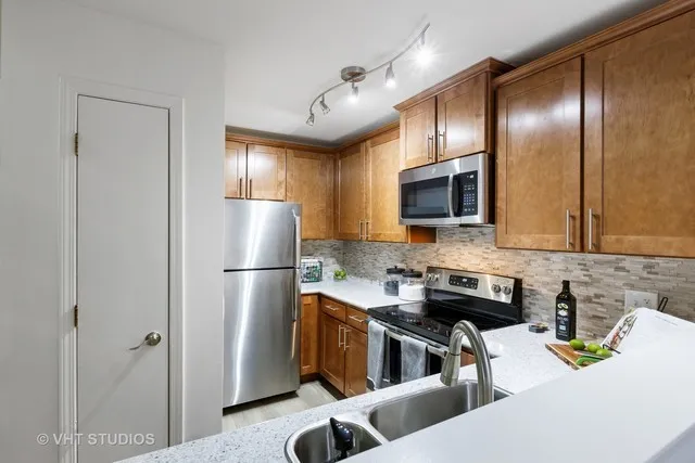 1691 E Greenbriar Dr, , 60173, USA 60173-unit#1691-Schaumburg-IL