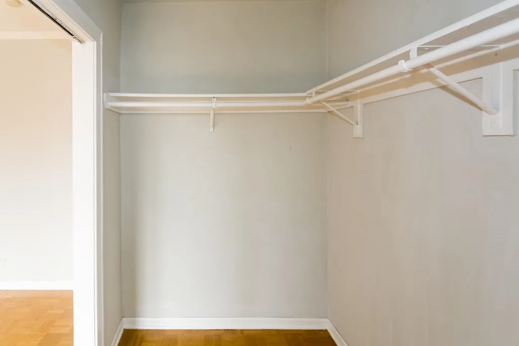 739 W Belmont Ave, ,  60657, USA 60657-unit#411-Chicago-IL