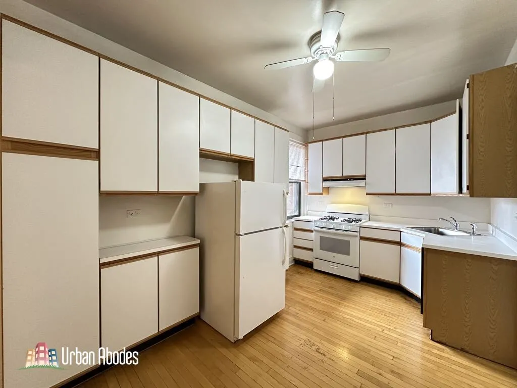 Evanston,  60201, USA 60201-unit#3L-Chicago-IL