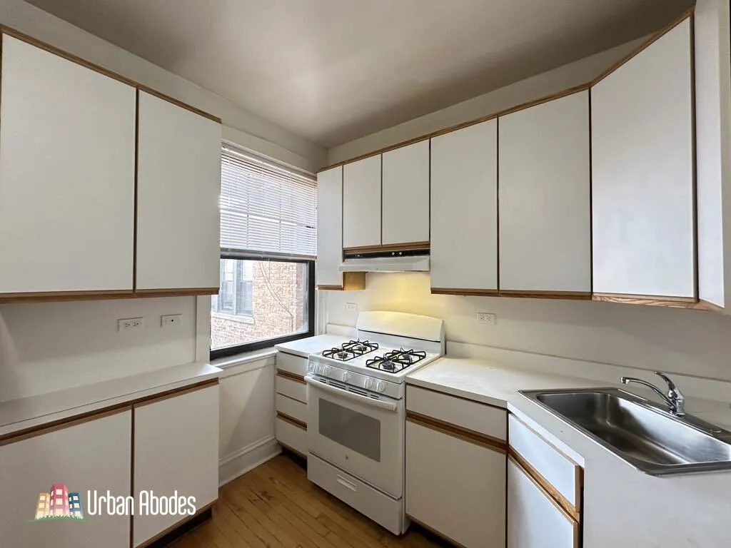 Evanston,  60201, USA 60201-unit#3L-Chicago-IL