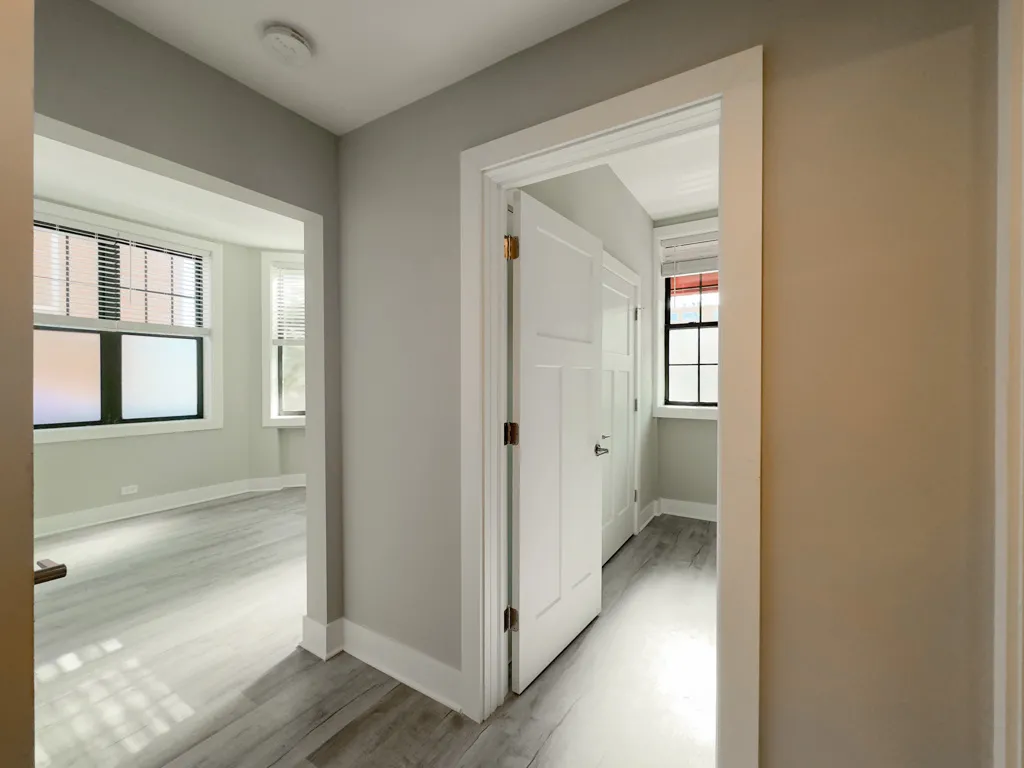 373 Hazel Ave, Glencoe,  60022, USA 60022-unit#1A-Chicago-IL