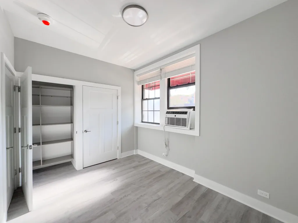 373 Hazel Ave, Glencoe,  60022, USA 60022-unit#1A-Chicago-IL