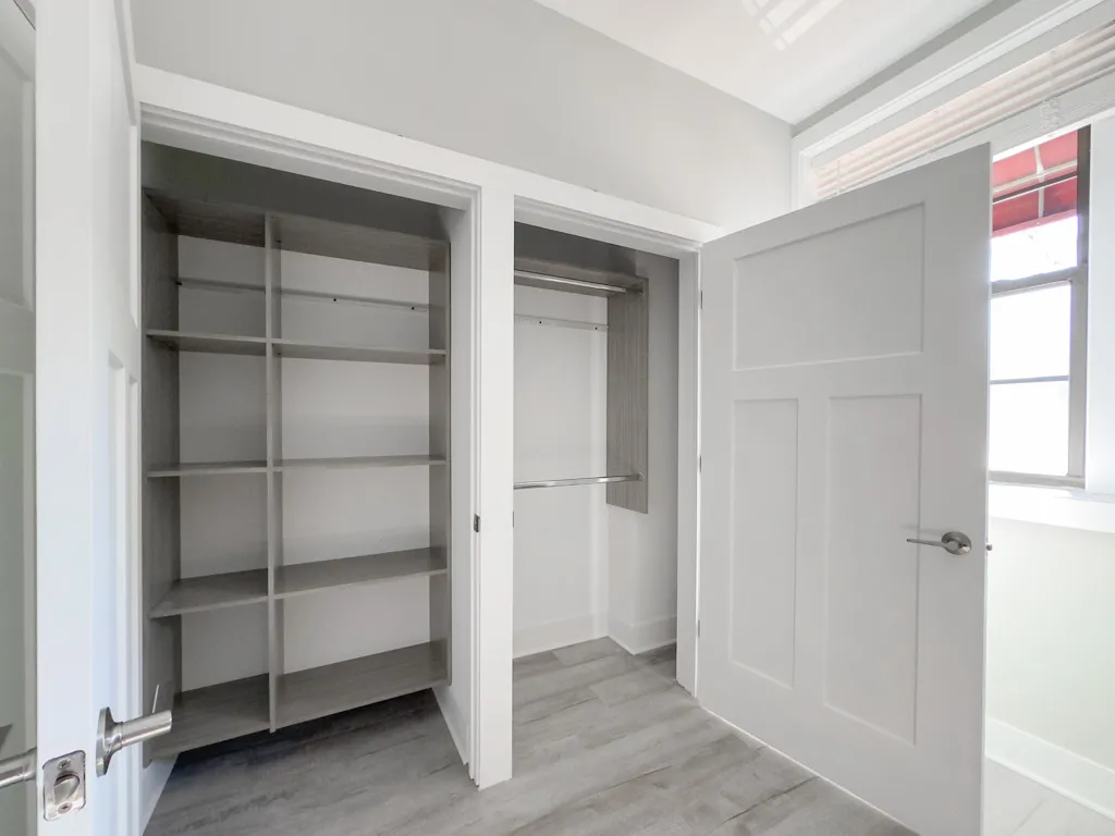 373 Hazel Ave, Glencoe,  60022, USA 60022-unit#1A-Chicago-IL