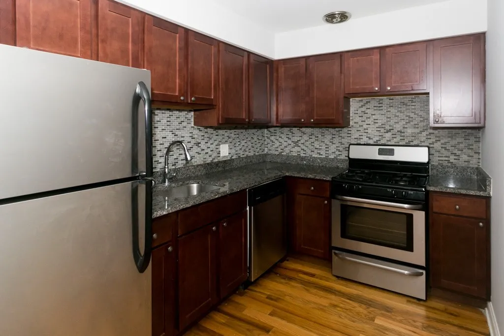 696 Elm Pl, ,  60035, USA 60035-unit#102-Highland Park-IL