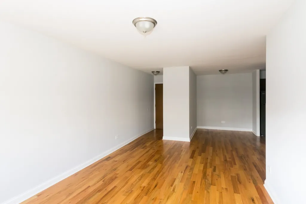 696 Elm Pl, ,  60035, USA 60035-unit#102-Highland Park-IL