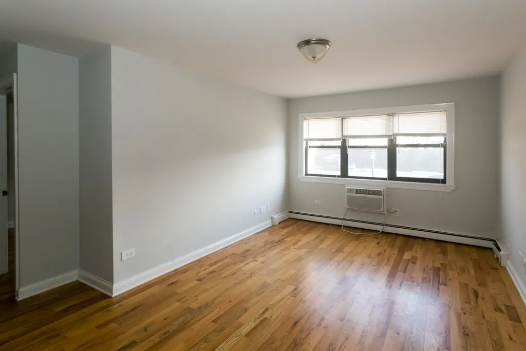 696 Elm Pl, ,  60035, USA 60035-unit#102-Highland Park-IL