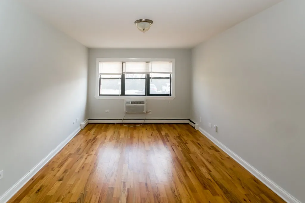 696 Elm Pl, ,  60035, USA 60035-unit#102-Highland Park-IL