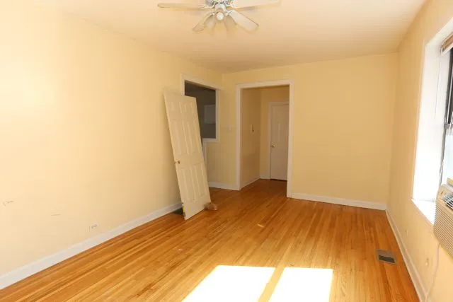 3724 N Pine Grove Ave, ,  60613, USA 60613-unit#1W-Chicago-IL