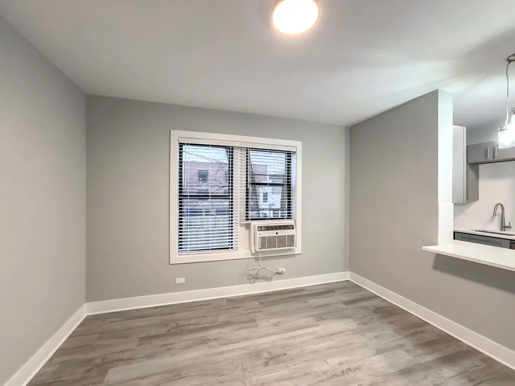 373 Hazel Ave, Glencoe,  60022, USA 60022-unit#5B-Chicago-IL