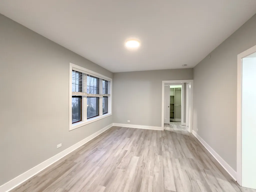 373 Hazel Ave, Glencoe,  60022, USA 60022-unit#5B-Chicago-IL