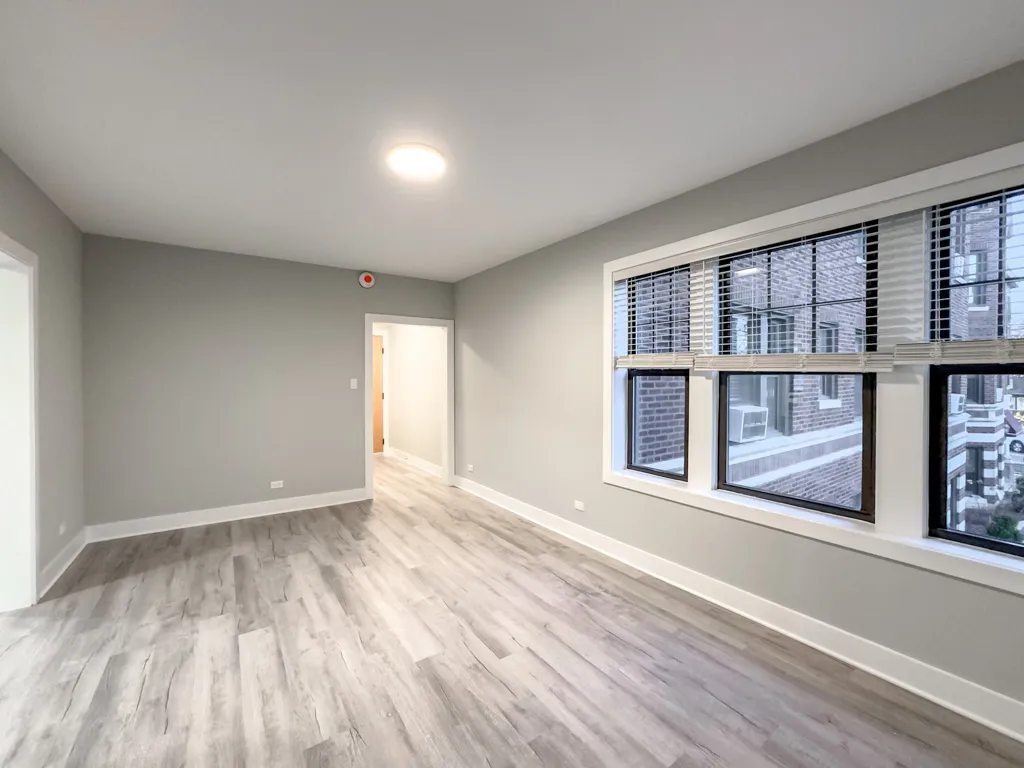373 Hazel Ave, Glencoe,  60022, USA 60022-unit#5B-Chicago-IL