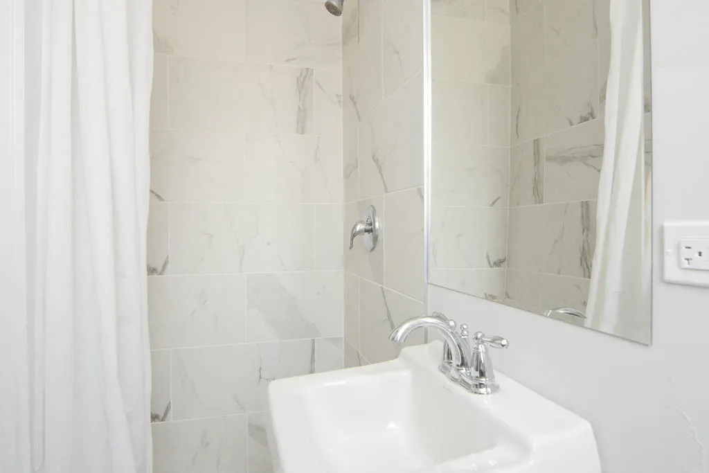 725 St Johns Ave, Highland Park,  60035, USA 60035-unit#12-Chicago-IL