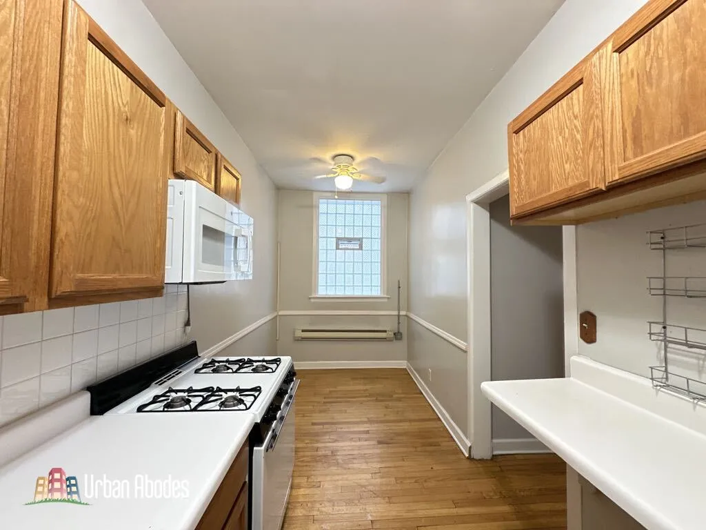 1050 W George St, ,  60657, USA 60657-unit#001-Chicago-IL