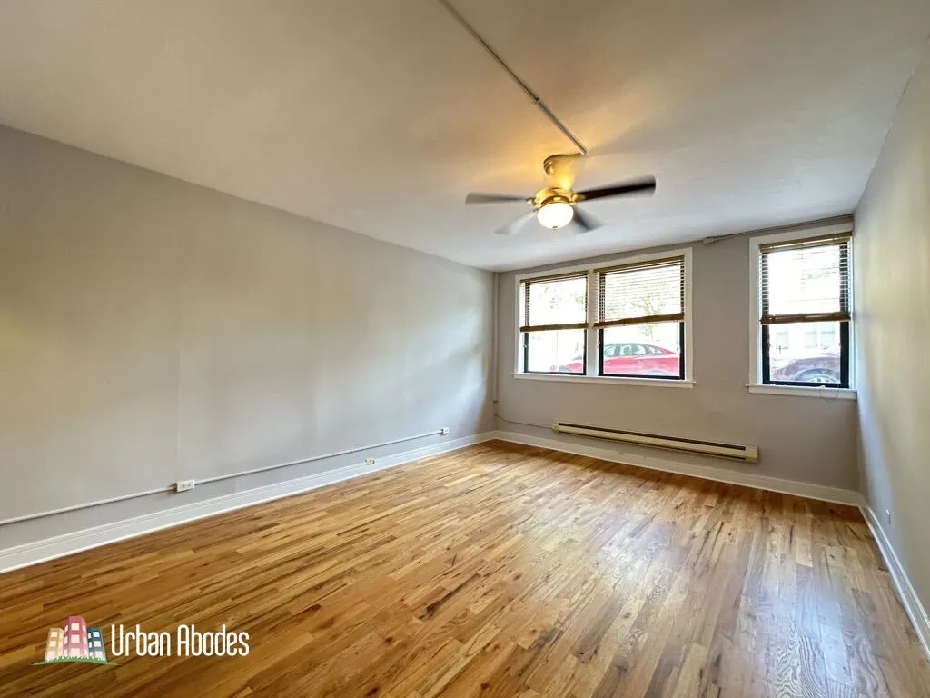 1050 W George St, ,  60657, USA 60657-unit#001-Chicago-IL