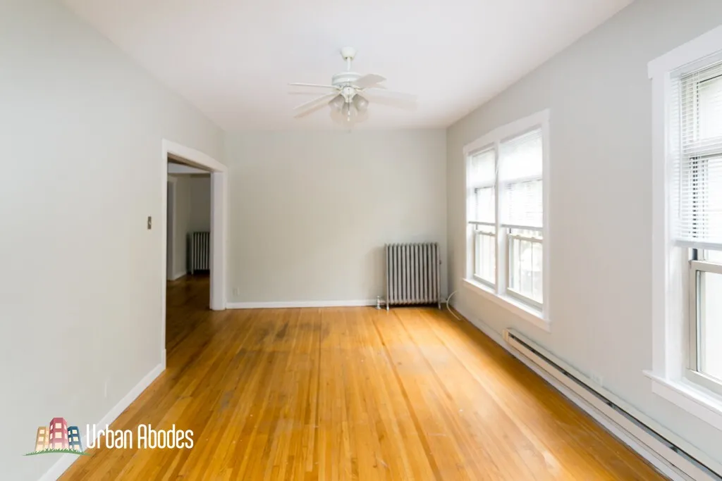 620 W Barry Ave, , 60657, USA 60657-unit#2S-Chicago-IL