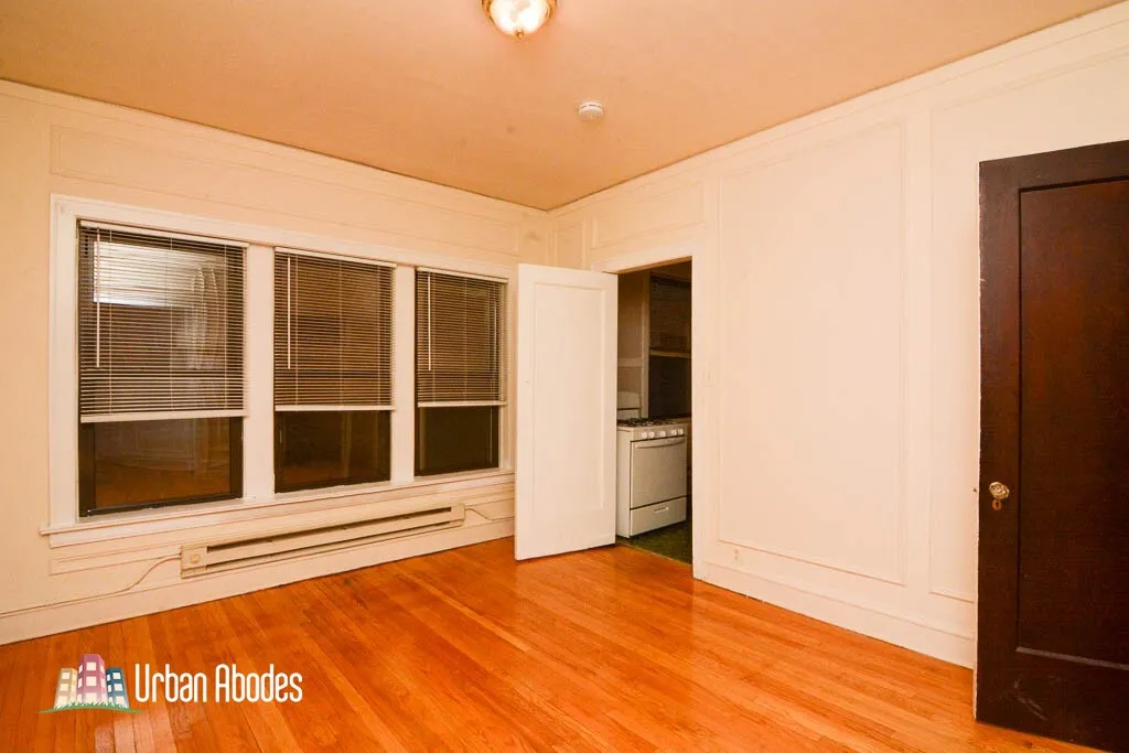 Evanston,  60201, USA 60201-unit#1W-Chicago-IL