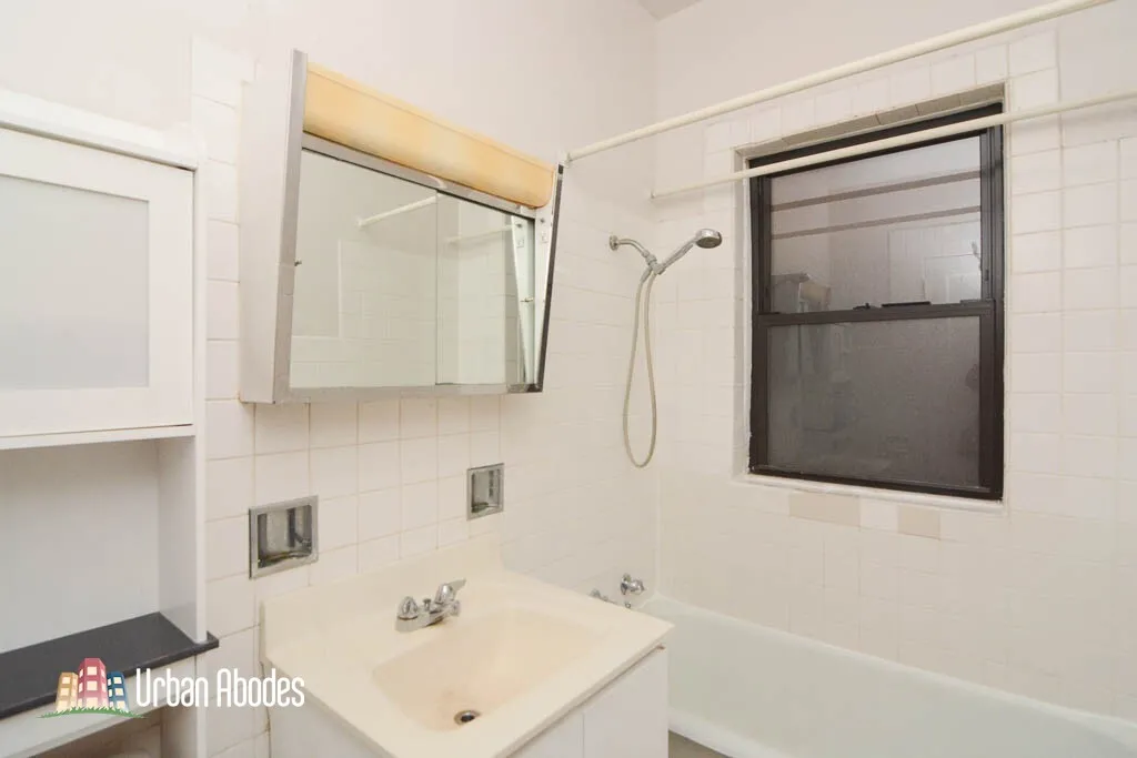 Evanston, 60201, USA 60201-unit#1J-Chicago-IL