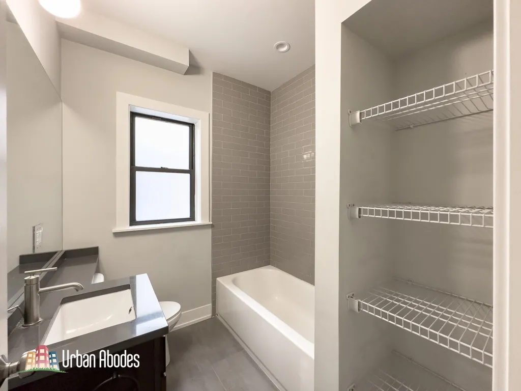 1145 Maple Ave, ,  60202, USA 60202-unit#1-Evanston-IL