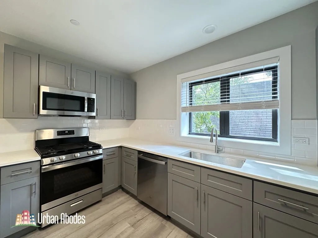 1135 Oak Ave, ,  60202, USA 60202-unit#2W-Evanston-IL