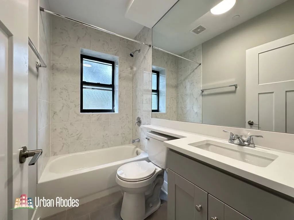 1135 Oak Ave, ,  60202, USA 60202-unit#2W-Evanston-IL