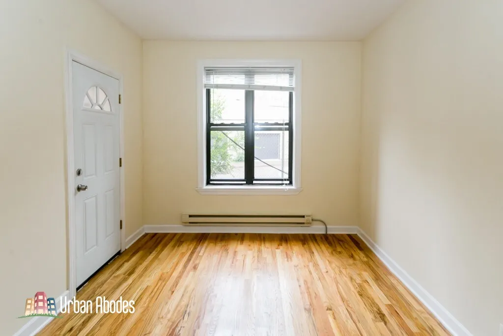 723 W Barry Ave, ,  60657, USA 60657-unit#1B-Chicago-IL