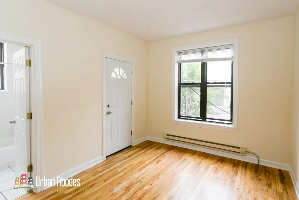 723 W Barry Ave, ,  60657, USA 60657-unit#1B-Chicago-IL