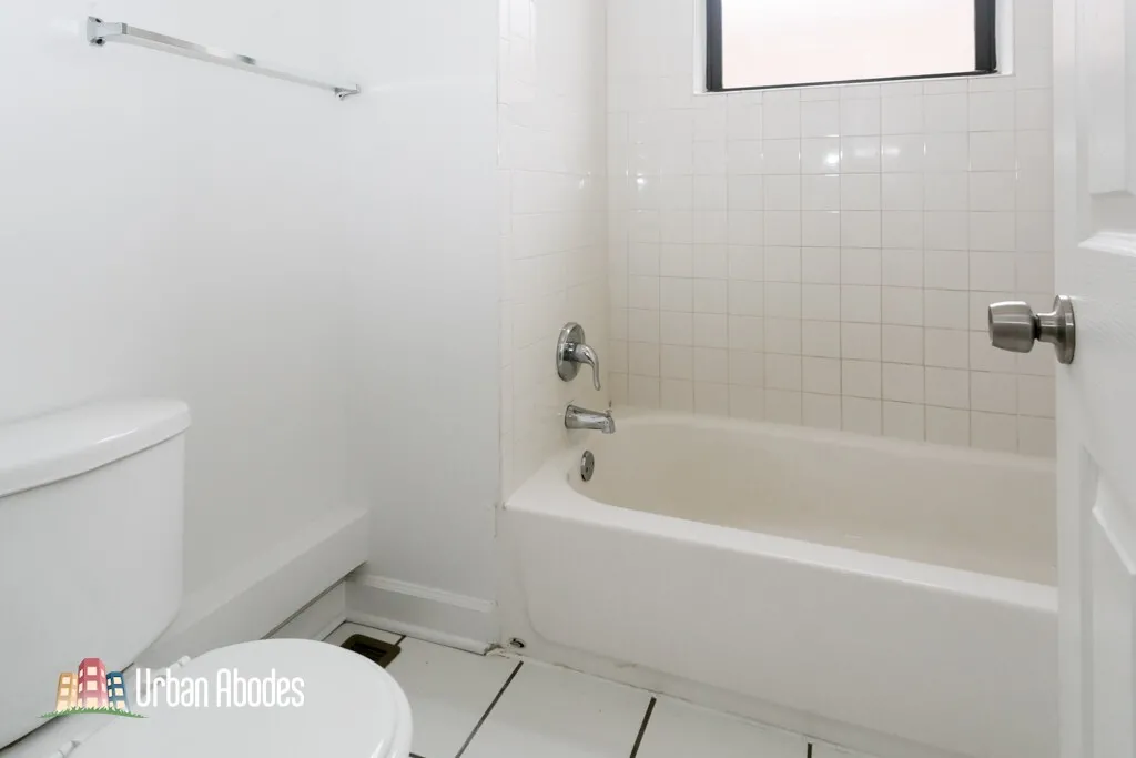 723 W Barry Ave, ,  60657, USA 60657-unit#1B-Chicago-IL