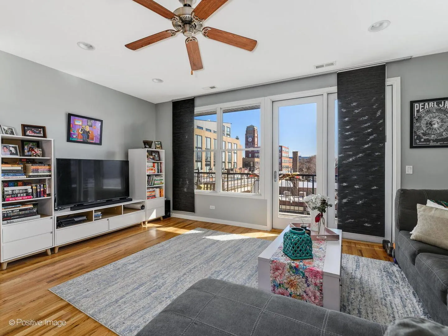 1822 W Irving Park Rd, , 60613, USA 60613-unit#403-Chicago-IL