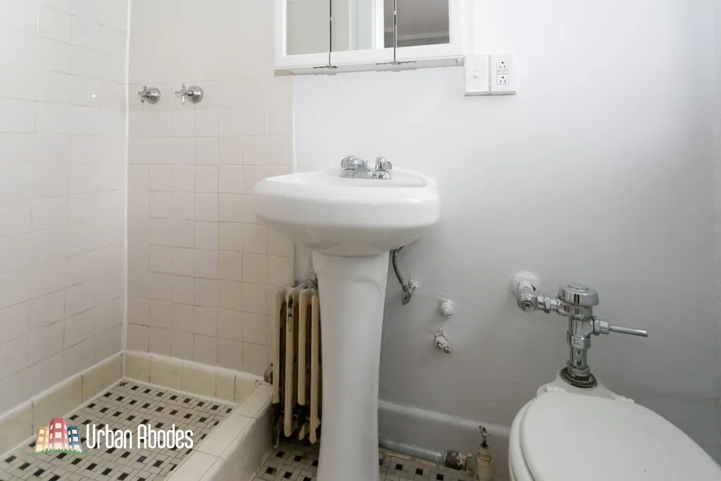 3831 N Fremont St, ,  60613, USA 60613-unit#516-Chicago-IL