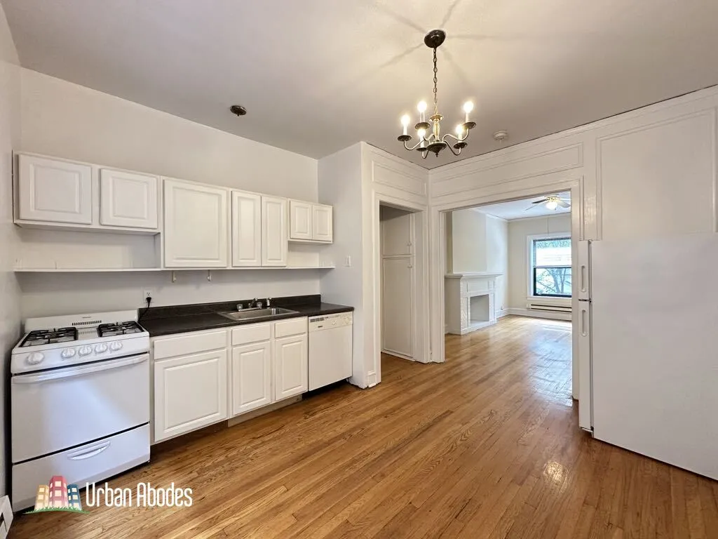 1031 Dempster St, , 60201, USA 60201-unit#2W-Evanston-IL