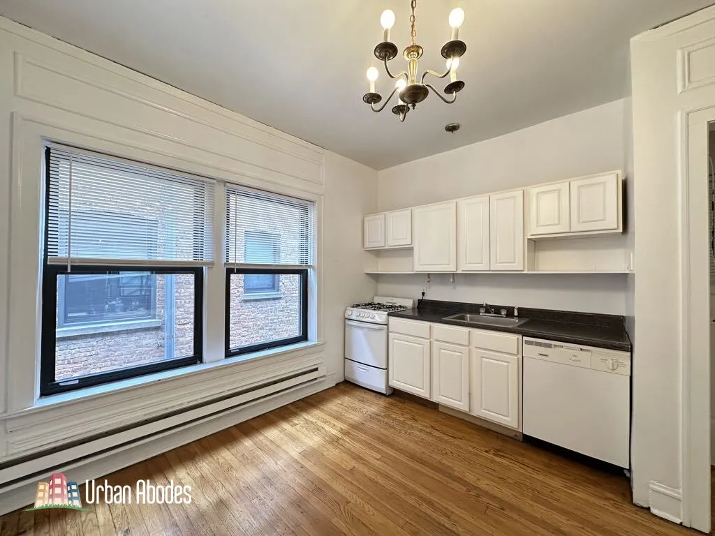 1031 Dempster St, , 60201, USA 60201-unit#2W-Evanston-IL