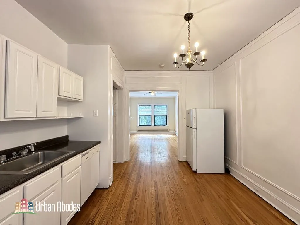 1031 Dempster St, , 60201, USA 60201-unit#2W-Evanston-IL