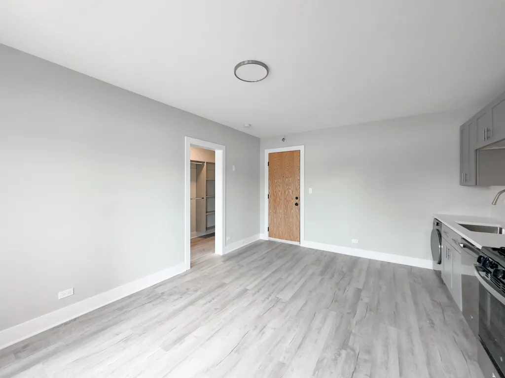 373 Hazel Ave, Glencoe,  60022, USA 60022-unit#8B-Chicago-IL