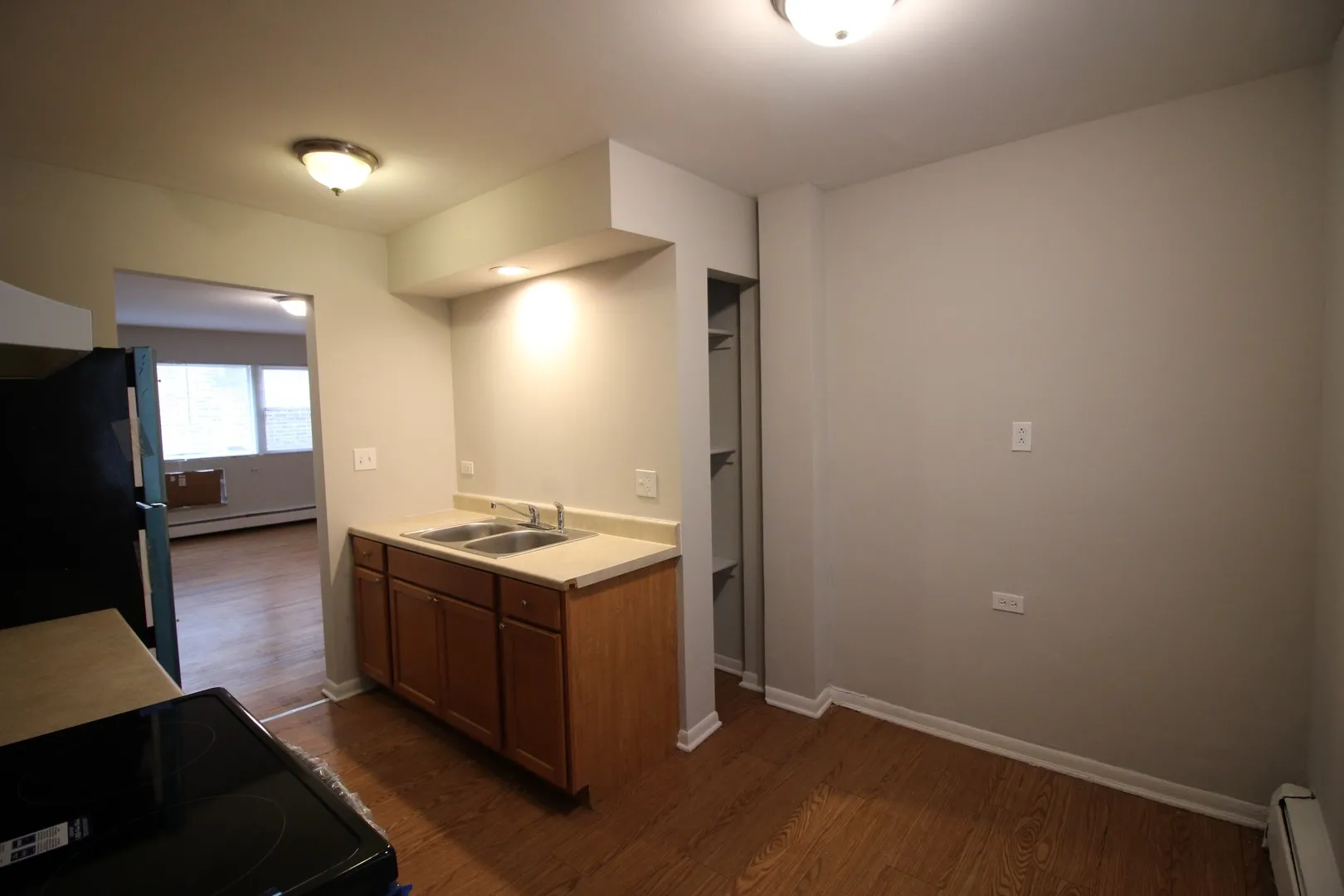1642 W Morse Ave, ,  60626, USA 60626-unit#3S-Chicago-IL