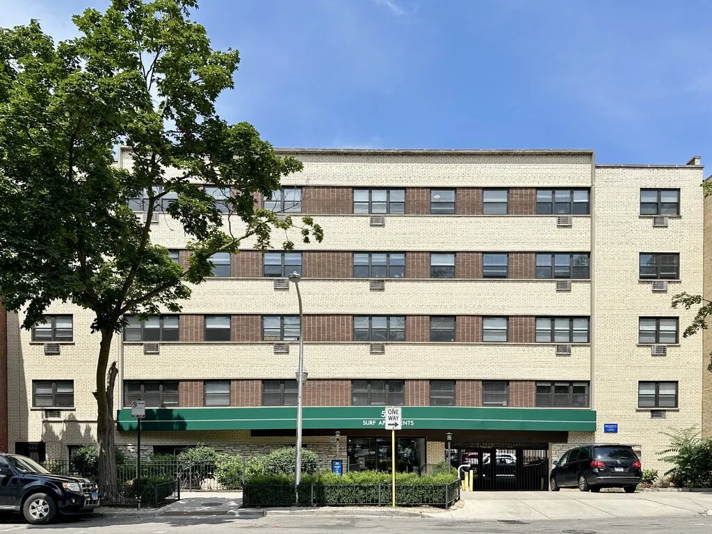 530 W Surf St, , 60657, USA 60657-unit#415-Chicago-IL