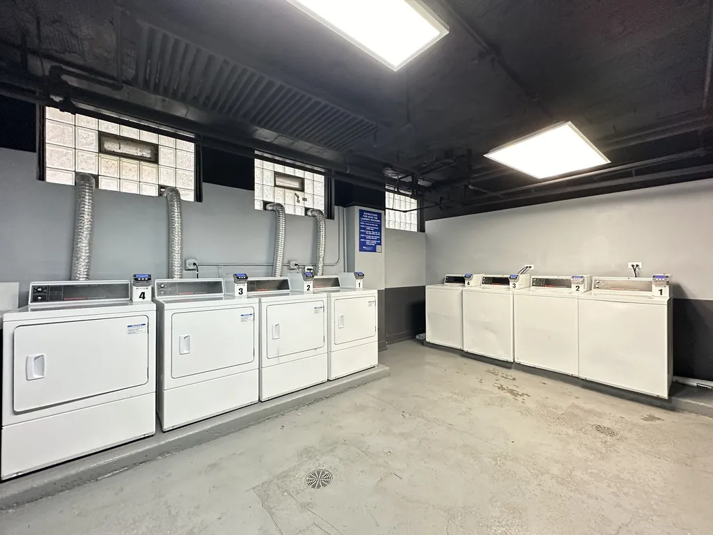 505 W Belmont Ave, ,  60657, USA 60657-unit#4E-Chicago-IL